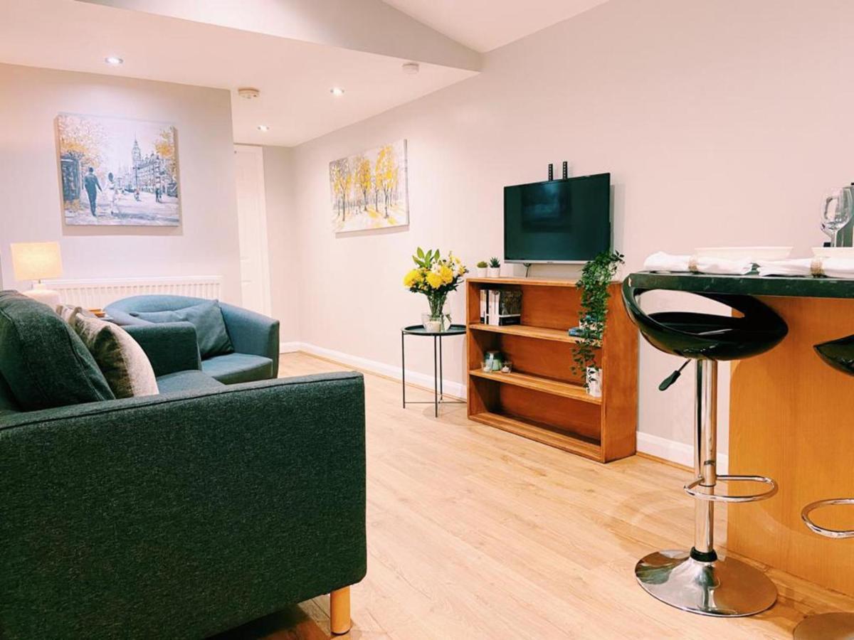 Beautiful 1-bed In Apartment *
