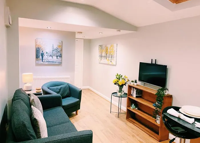 Beautiful 1-Bed Apartment In York