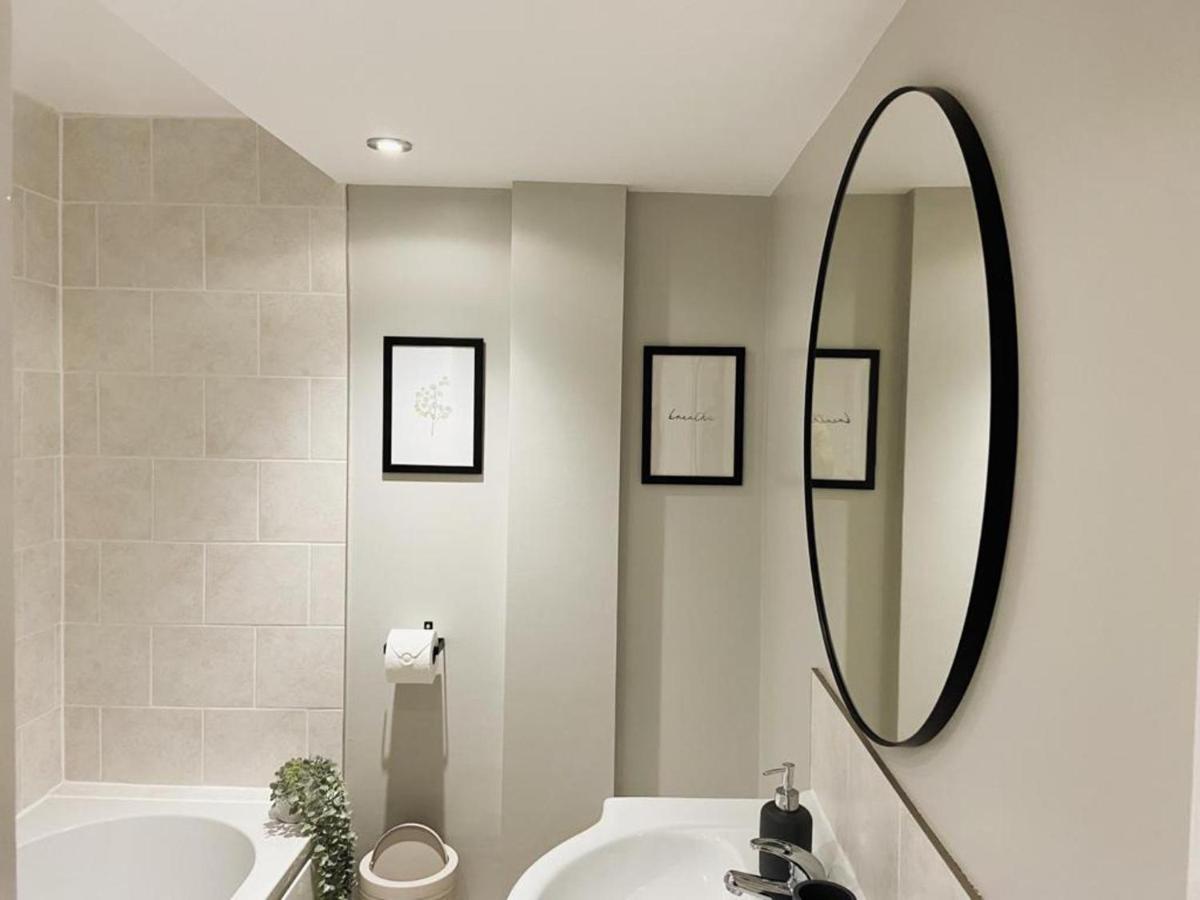 Beautiful 1-bed In